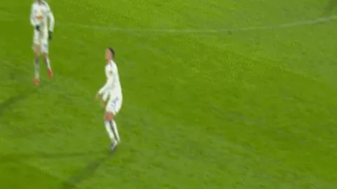 卢艺林在LPGA奠基人杯领先高真荣1杆，刘依一位列第26